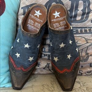 Redneck Riviera Women’s Star-Patterned Shoes - Blue Red with White stars
Size 9